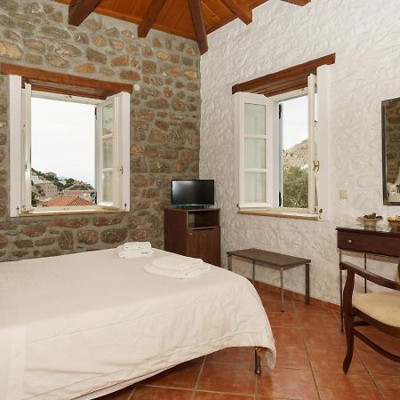Nereids Guesthouse Hydra  Esterno foto