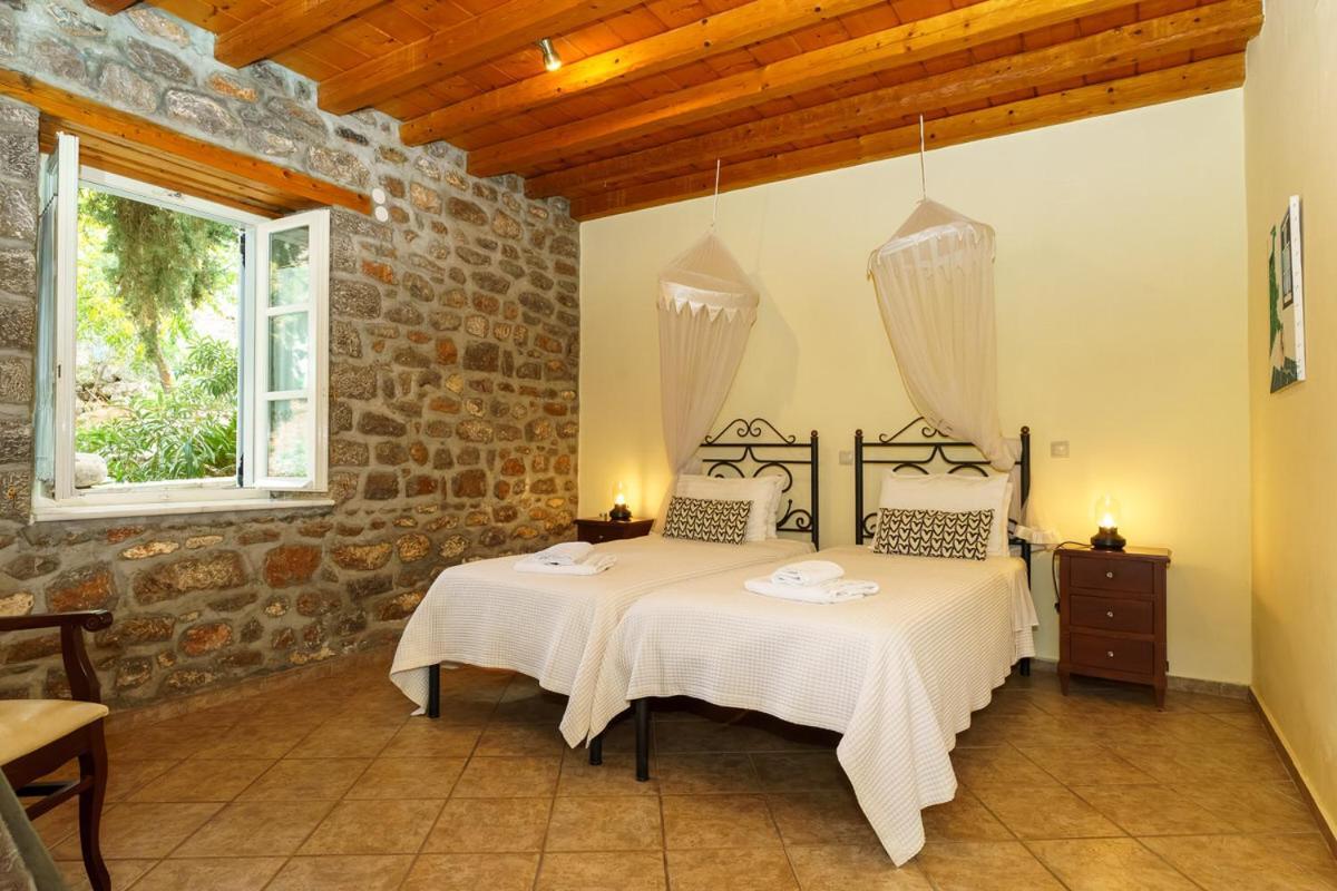 Nereids Guesthouse Hydra  Esterno foto