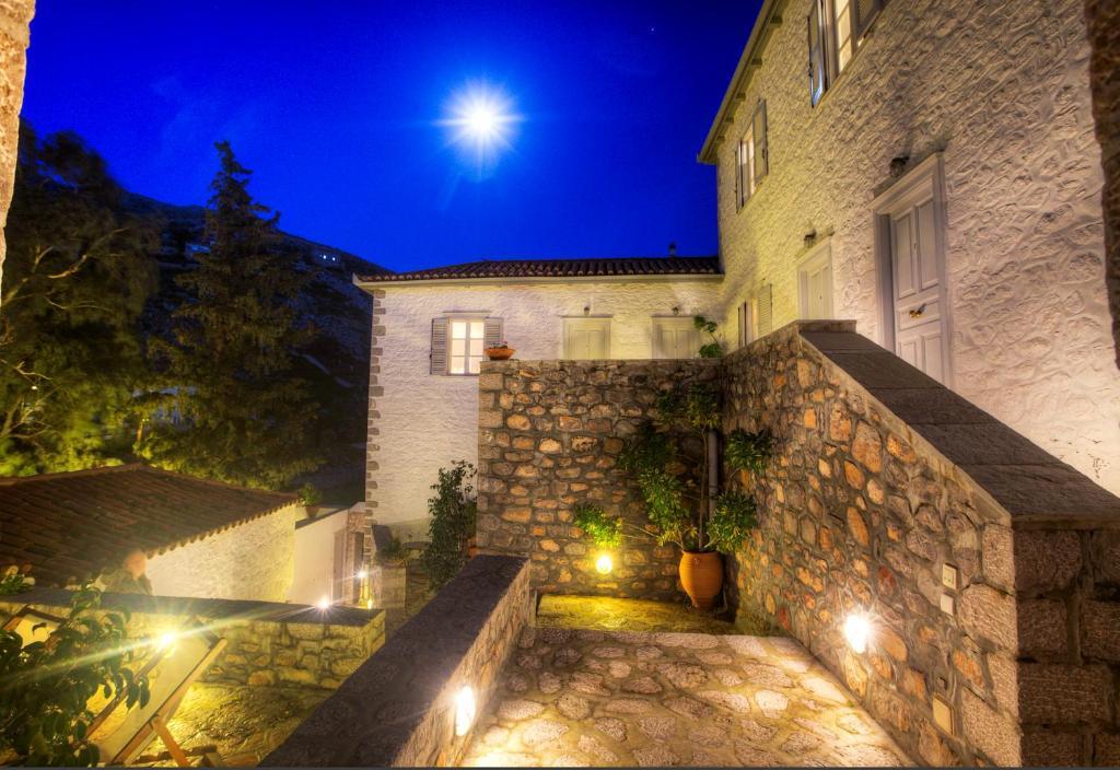 Nereids Guesthouse Hydra  Esterno foto